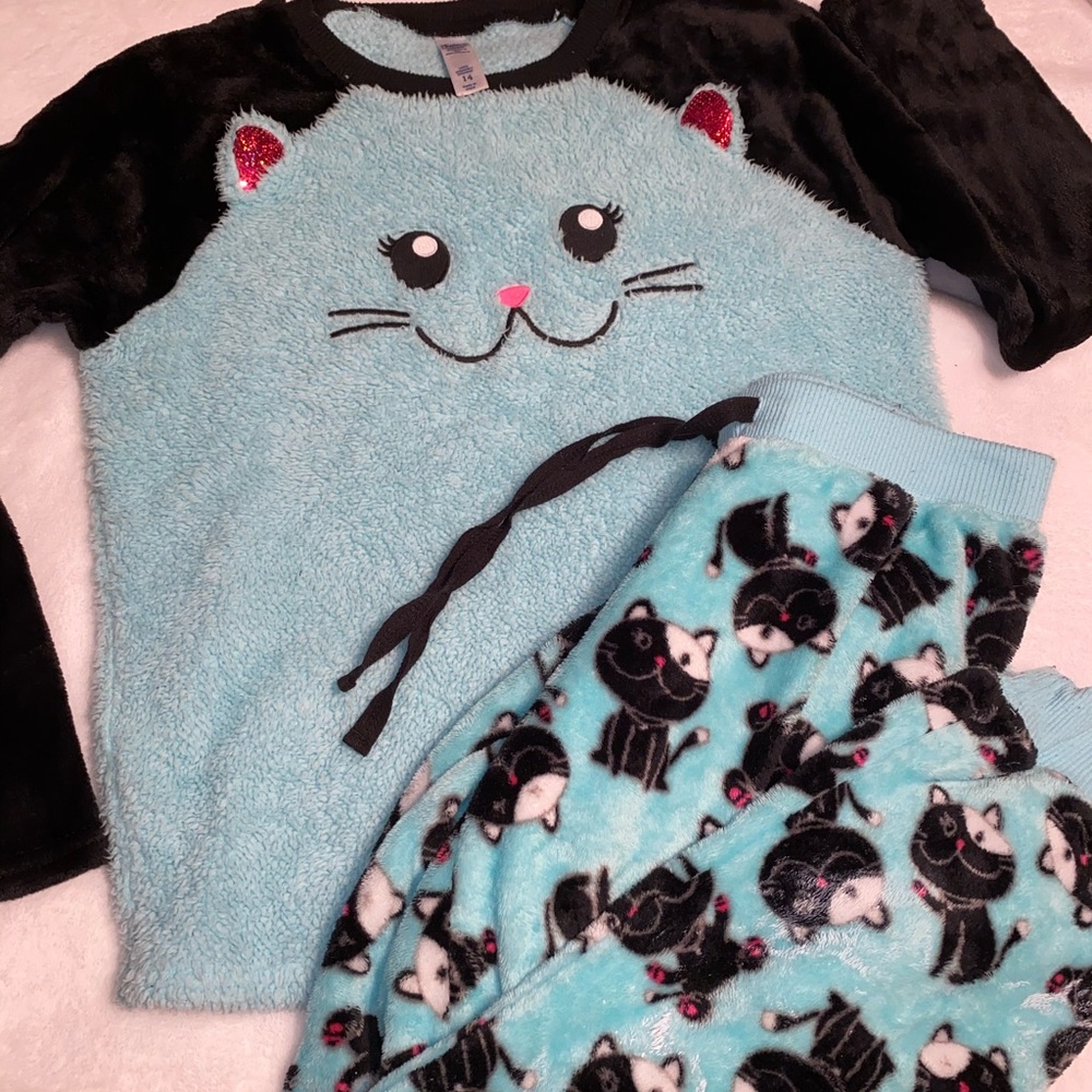 2 piece pjs